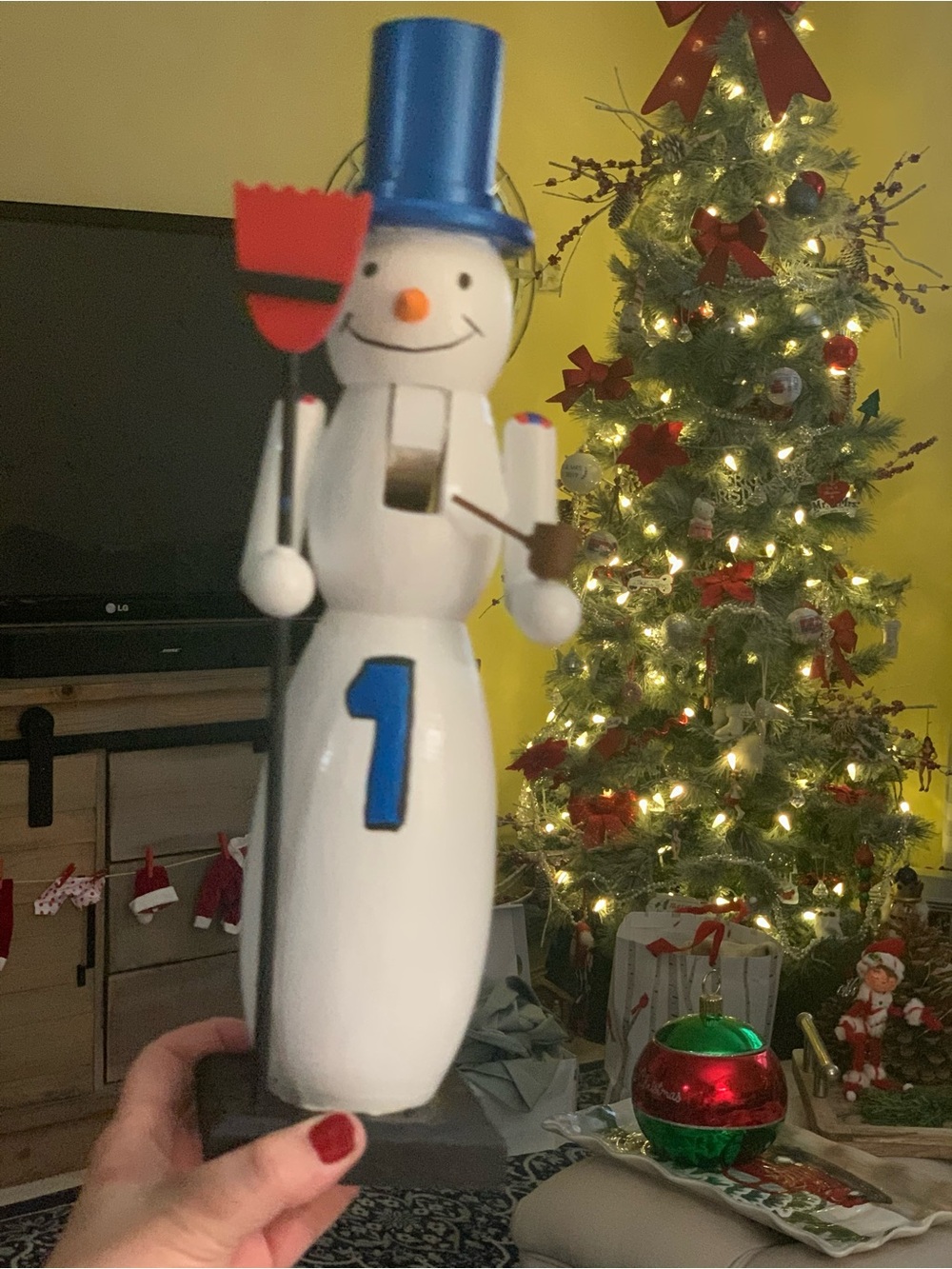 Hand-Painted Wooden Snowman Decor - White & Blue